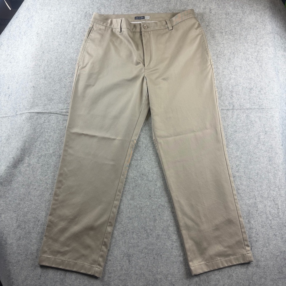 Van Heusen Traveler Mens 34x29 Taupe Khaki Flat Front Dress Pants